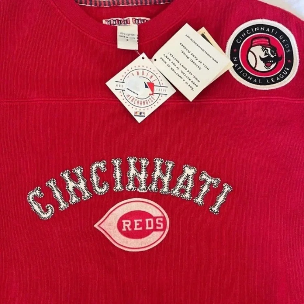 NWT Vintage Cincinnati Reds Sweatshirt Small Y2K MLB Cooperstown